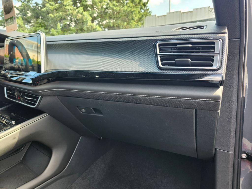 2026 Volkswagen Atlas Cross Sport 11