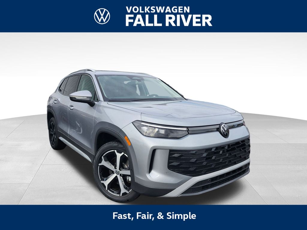 2026 Volkswagen Tiguan SE's photo