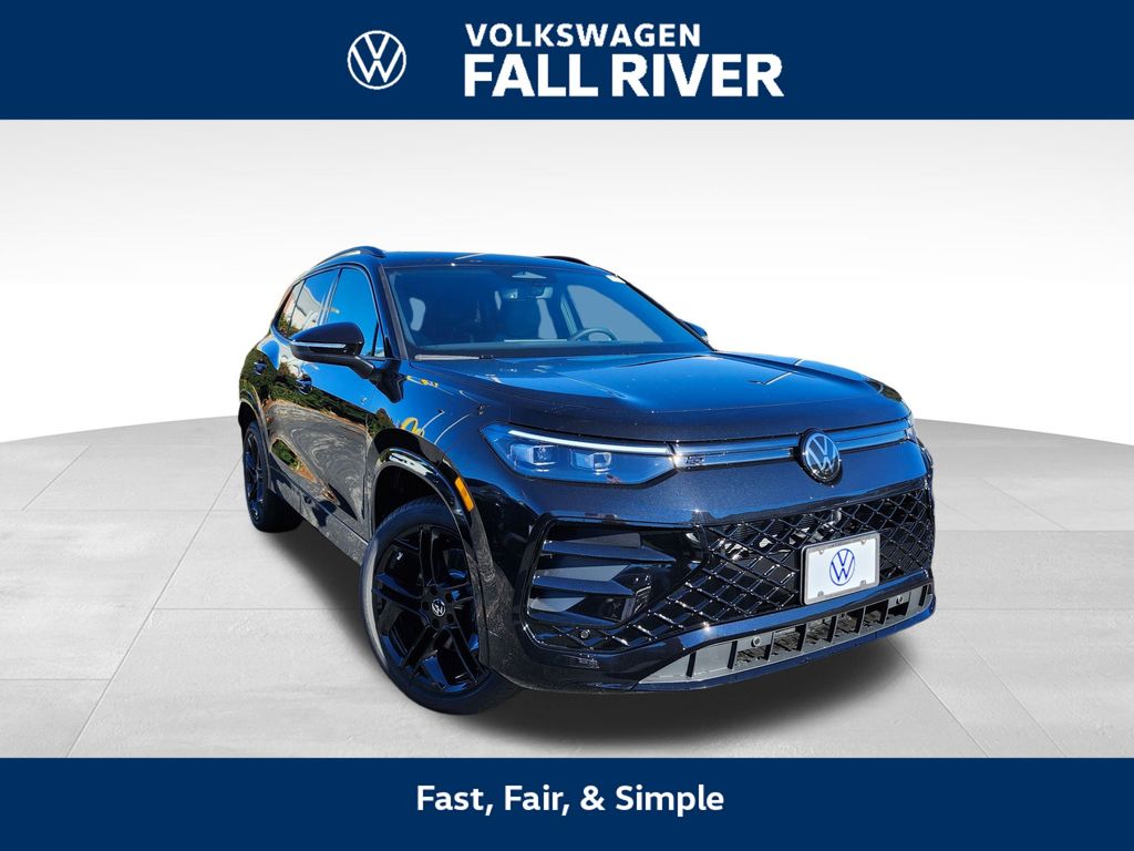 2026 Volkswagen Tiguan SE R-LINE BLACK's photo