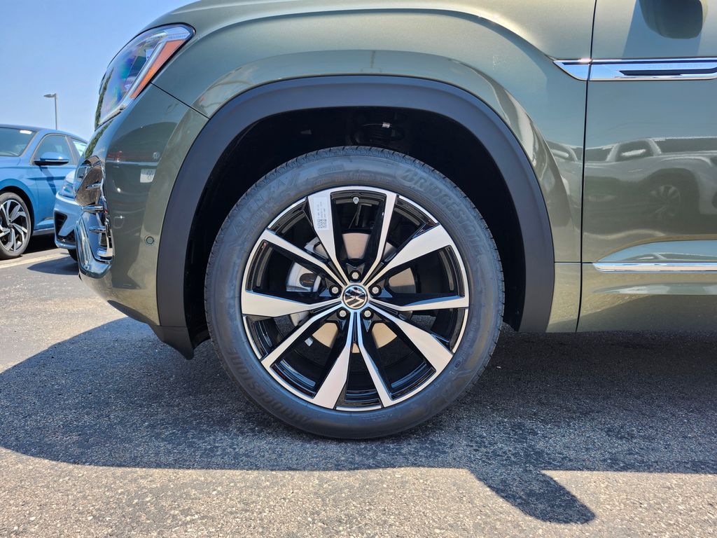 2026 Volkswagen Atlas Cross Sport 14