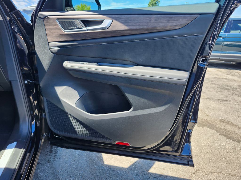 2026 Volkswagen Atlas 12