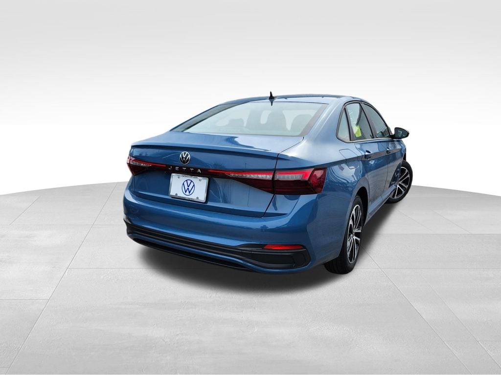 2026 Volkswagen Jetta Sport - Photo 6