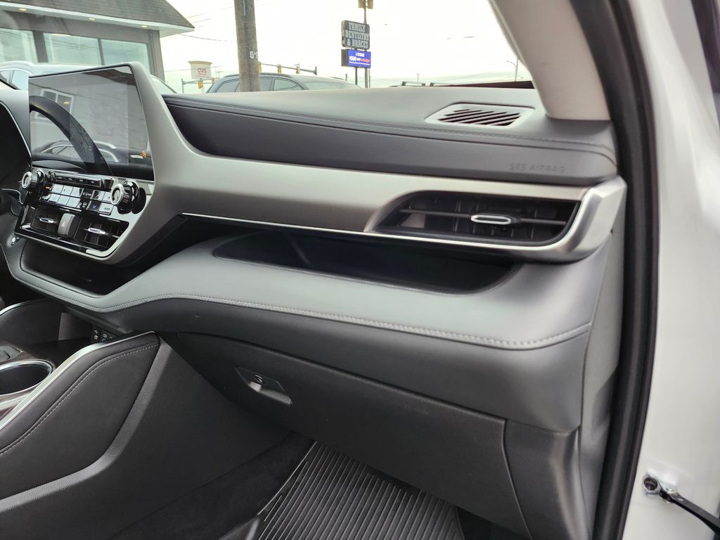 2022 Toyota Highlander Limited - Photo 16