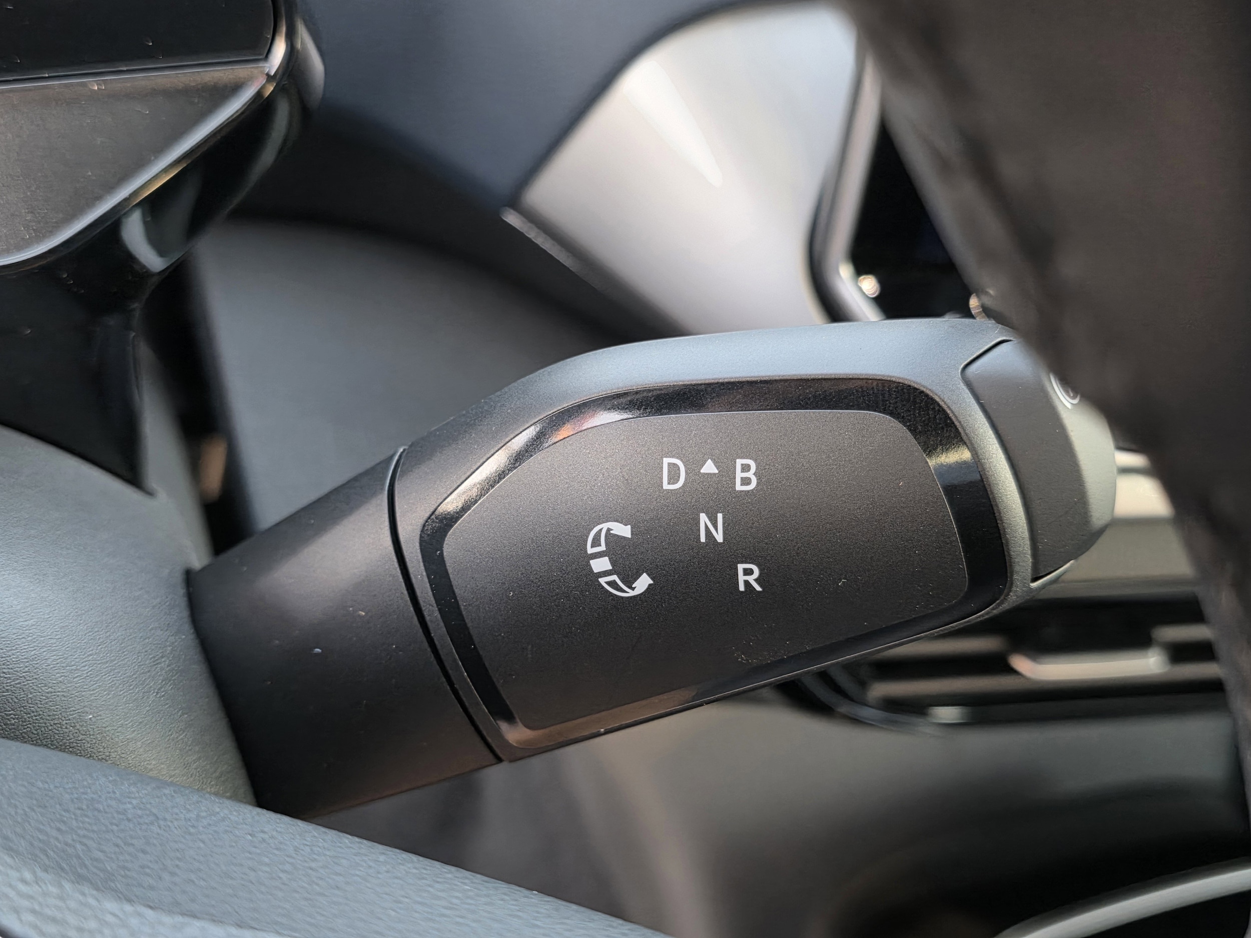 2025 Volkswagen ID.4 PRO S - Photo 15