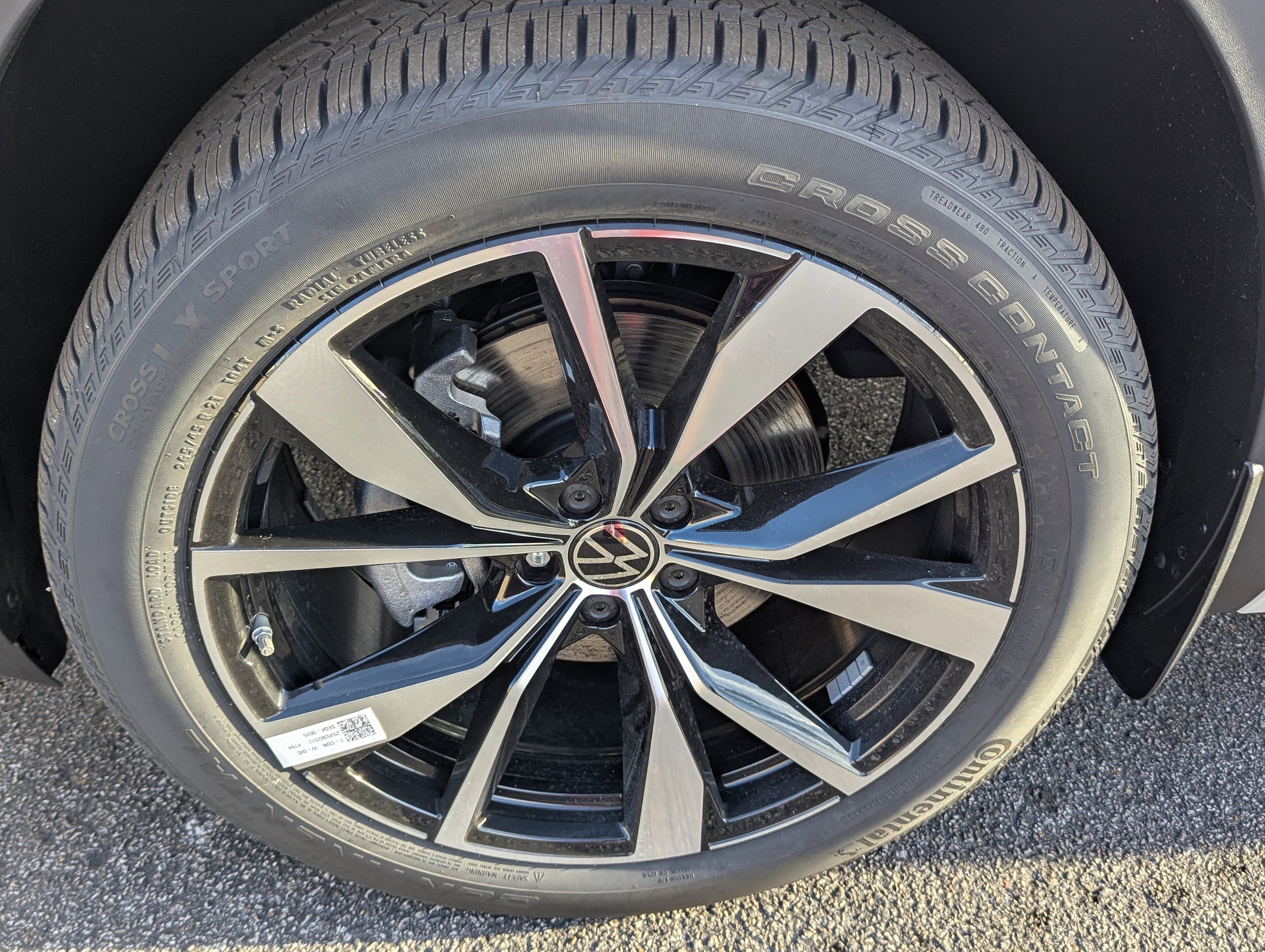 2026 Volkswagen Atlas Cross Sport SEL Premium R-LINE - Photo 25