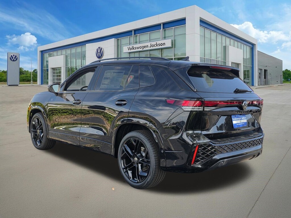 New 2026 Volkswagen Tiguan 2.0T SE R-Line Black SUV