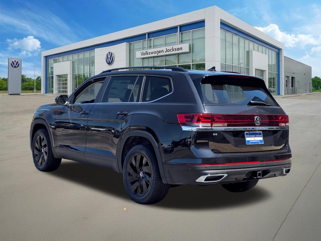 New 2026 Volkswagen Atlas SE w/Technology SUV