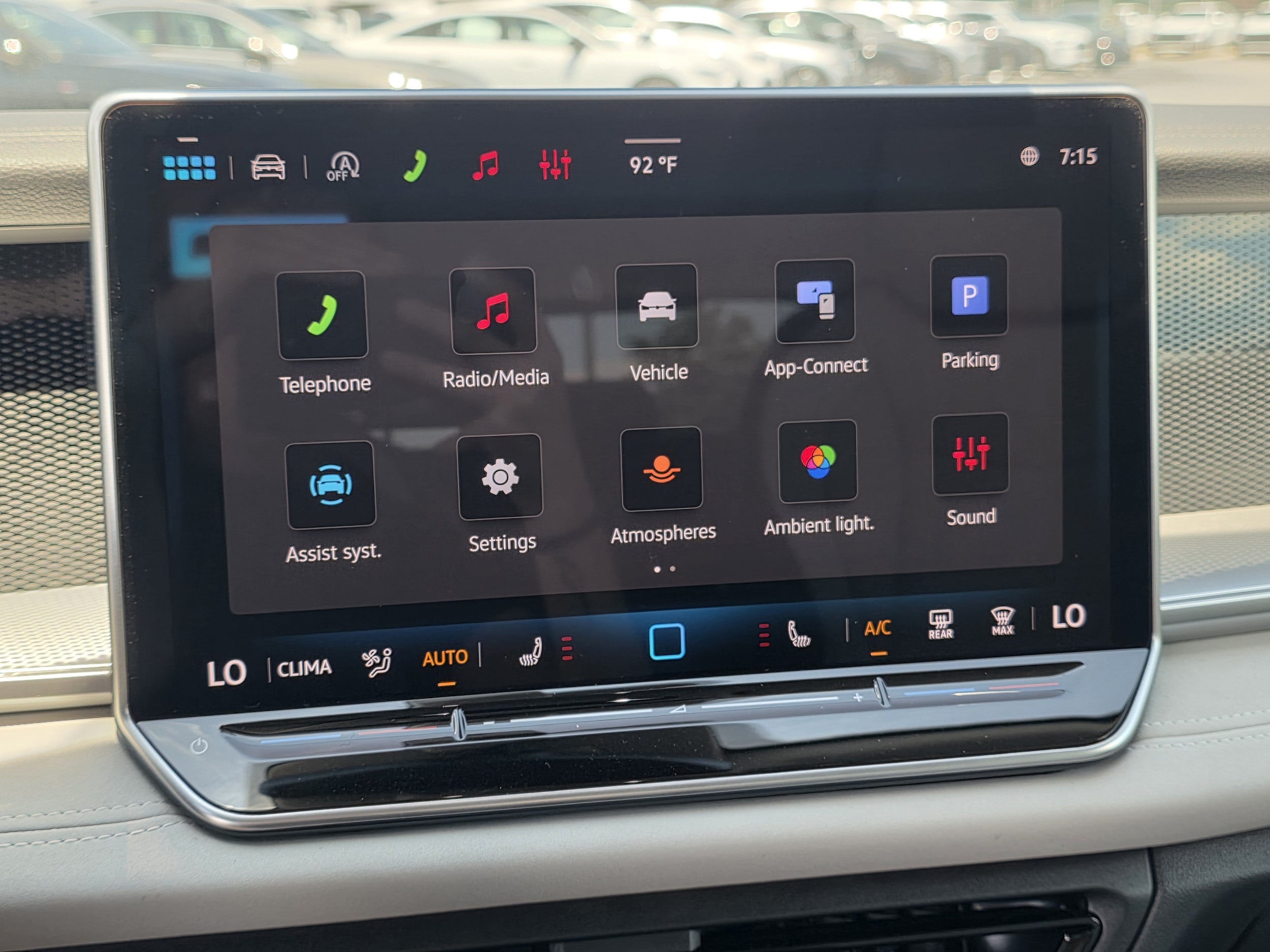 2026 Volkswagen Tiguan SE - Photo 11