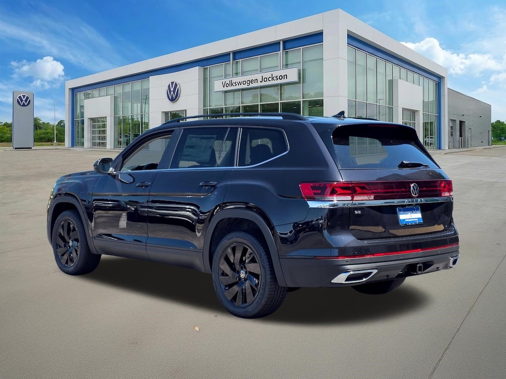 New 2026 Volkswagen Atlas SE w/Technology SUV