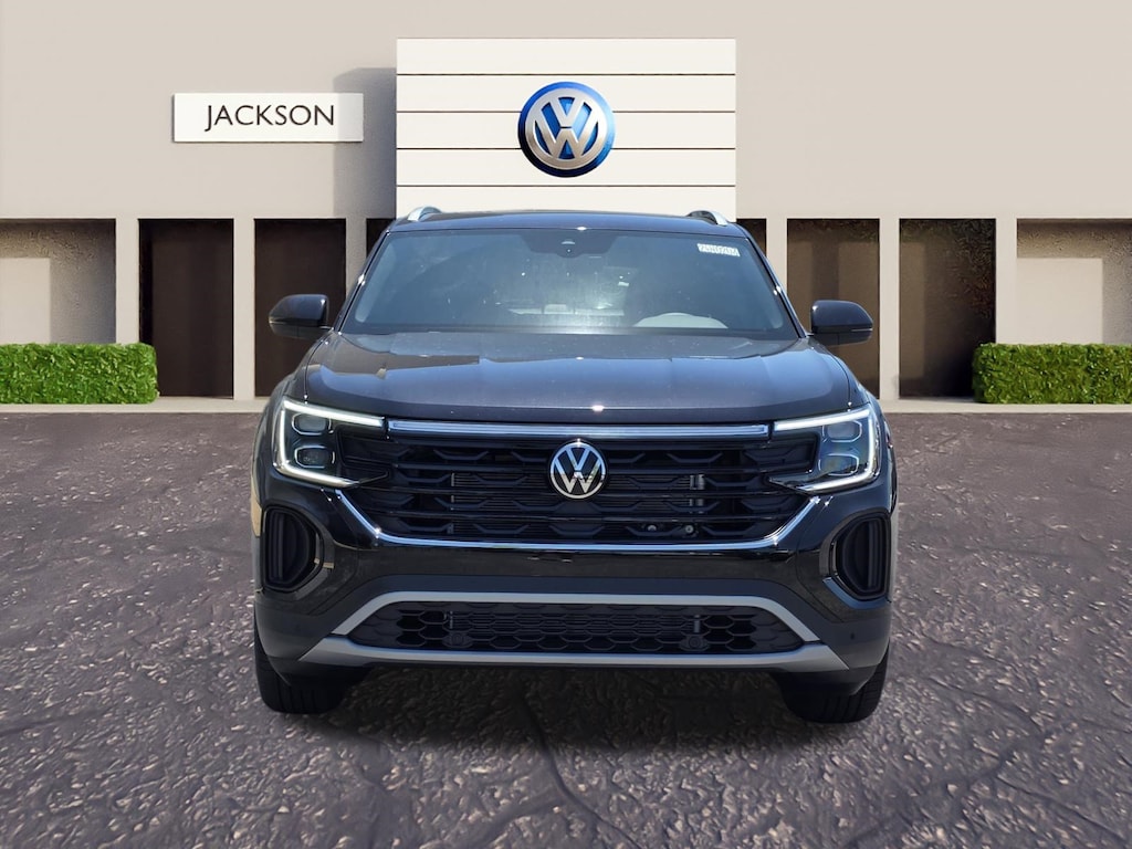 New 2026 Volkswagen Atlas Cross Sport 2.0T SE w/Technology SUV