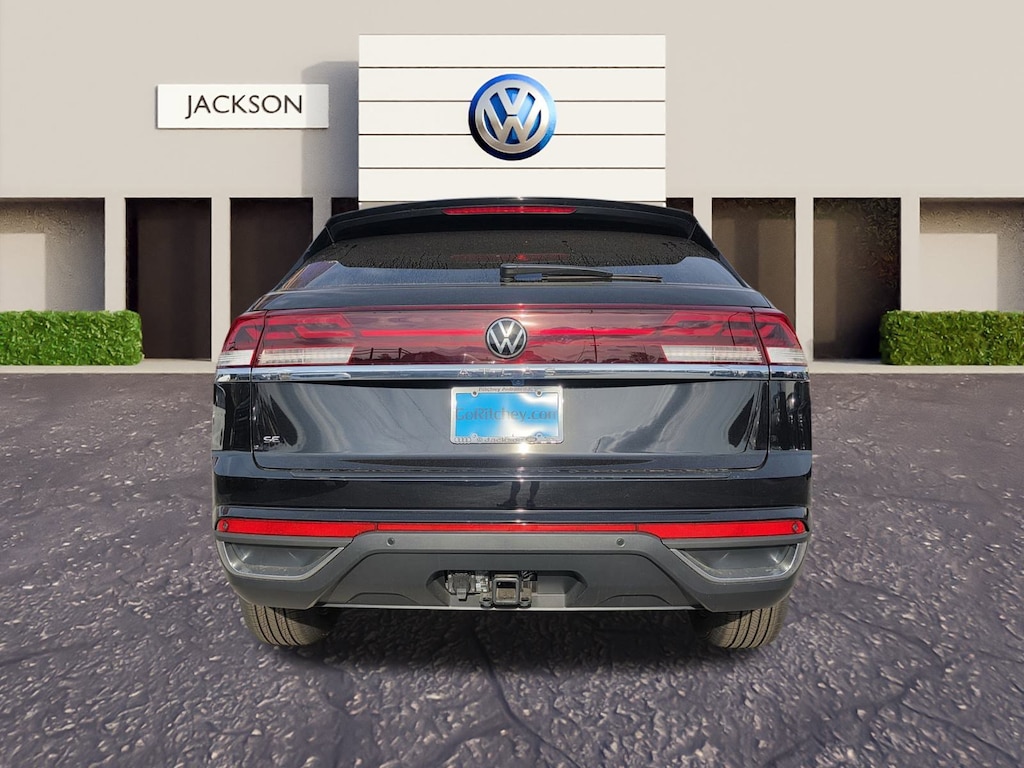 New 2026 Volkswagen Atlas Cross Sport 2.0T SE w/Technology SUV