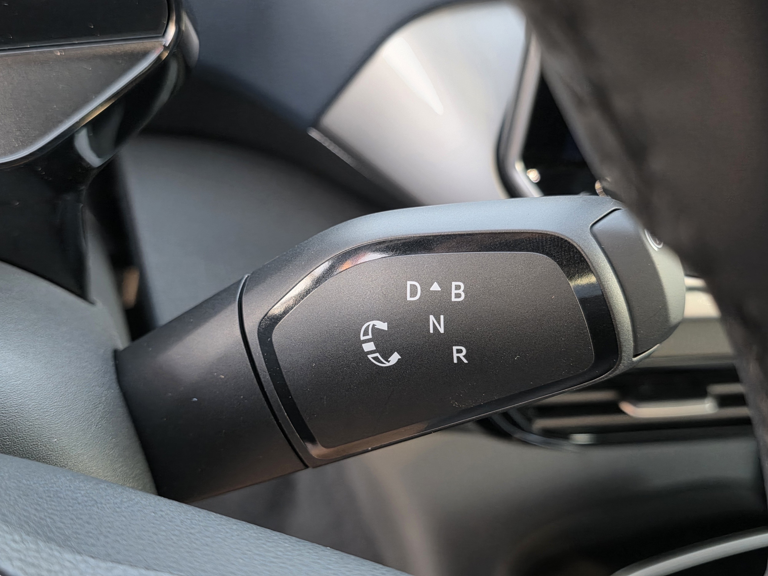 2025 Volkswagen ID.4 PRO S - Photo 15