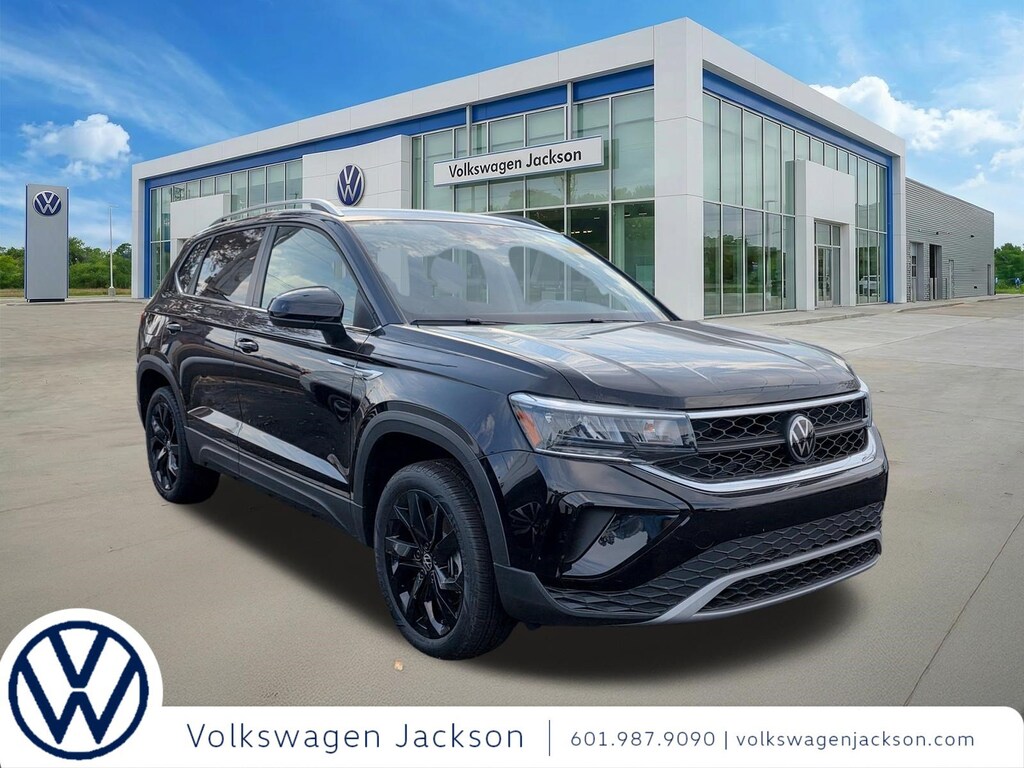 New 2024 Volkswagen Taos 1.5T SE SUV