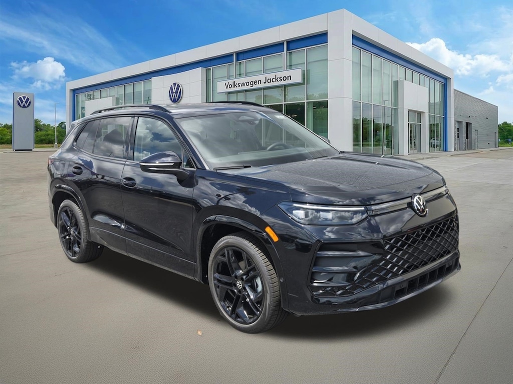 New 2026 Volkswagen Tiguan 2.0T SE R-Line Black SUV