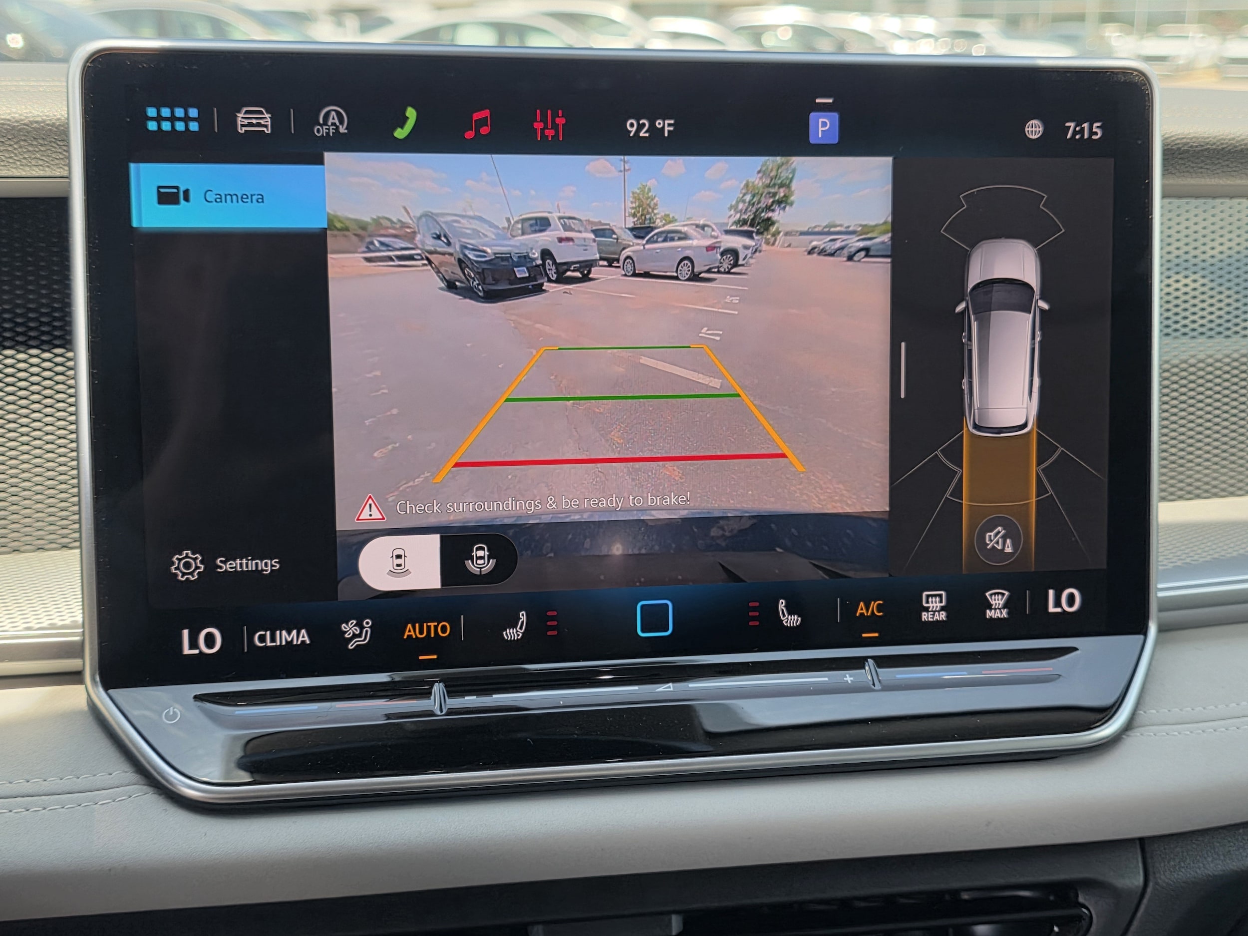 2026 Volkswagen Tiguan SE - Photo 12