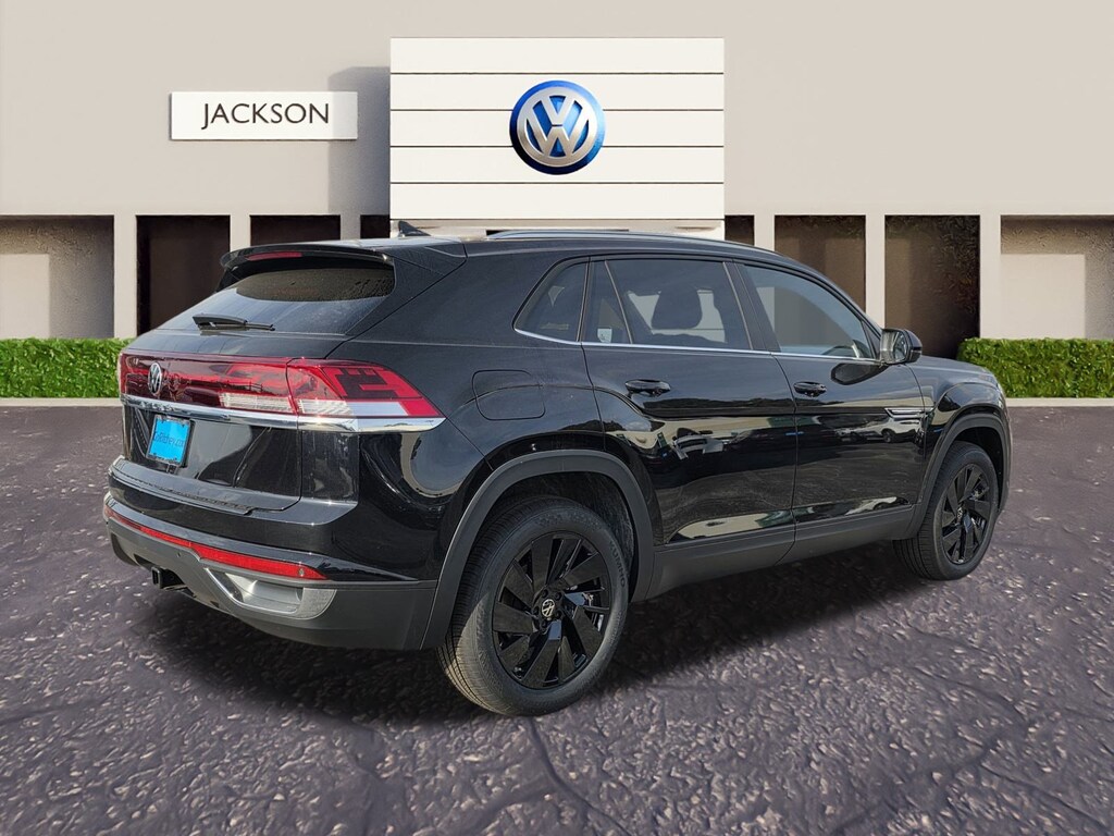 New 2026 Volkswagen Atlas Cross Sport 2.0T SE w/Technology SUV