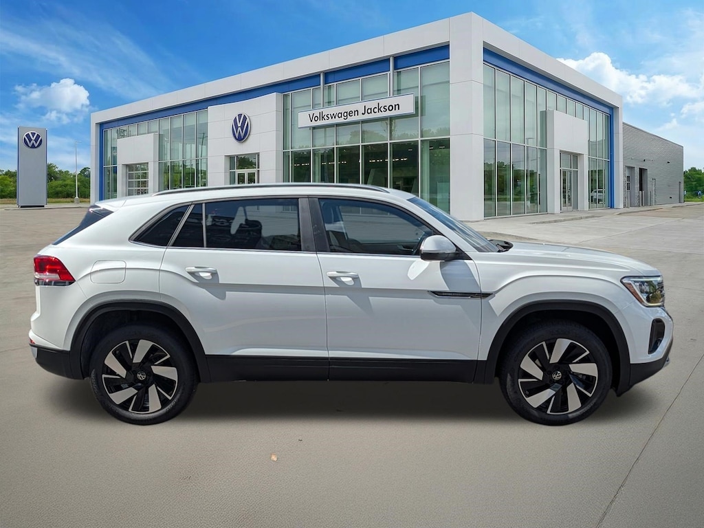 New 2026 Volkswagen Atlas Cross Sport SE w/Technology SUV