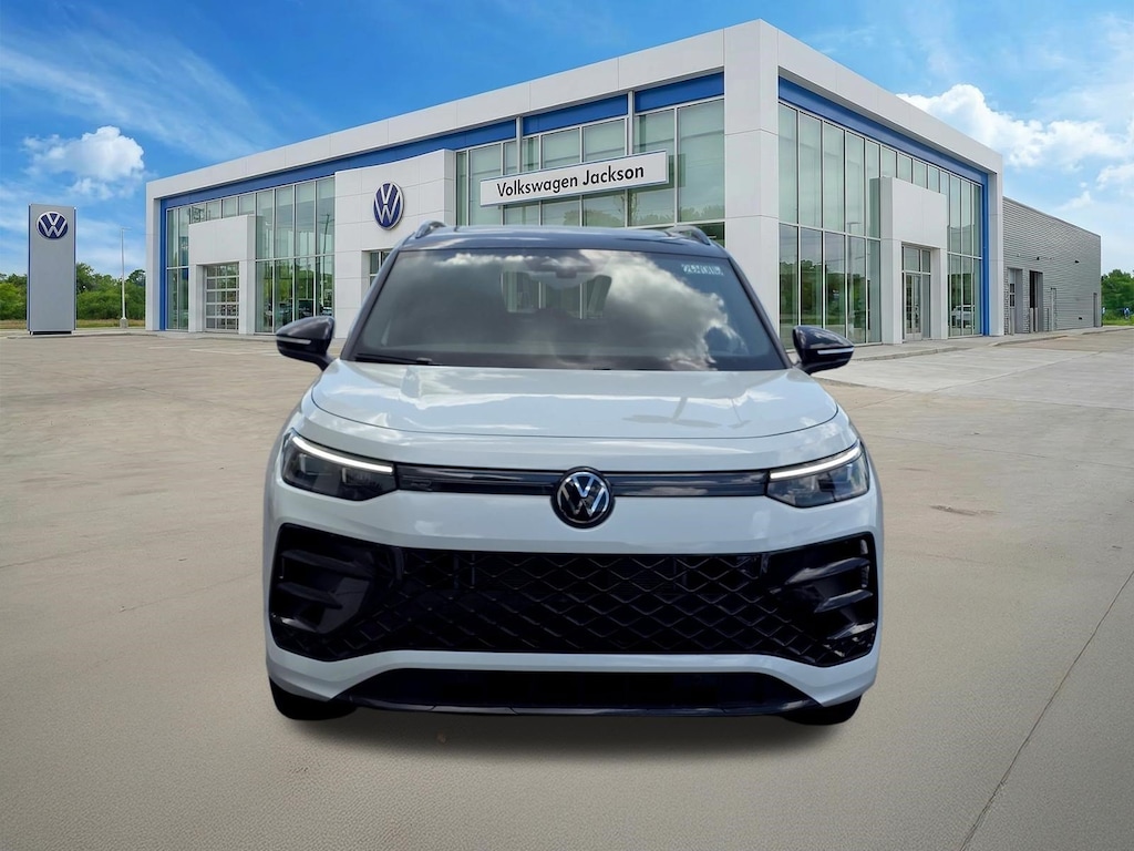 New 2026 Volkswagen Tiguan 2.0T SE R-Line Black SUV