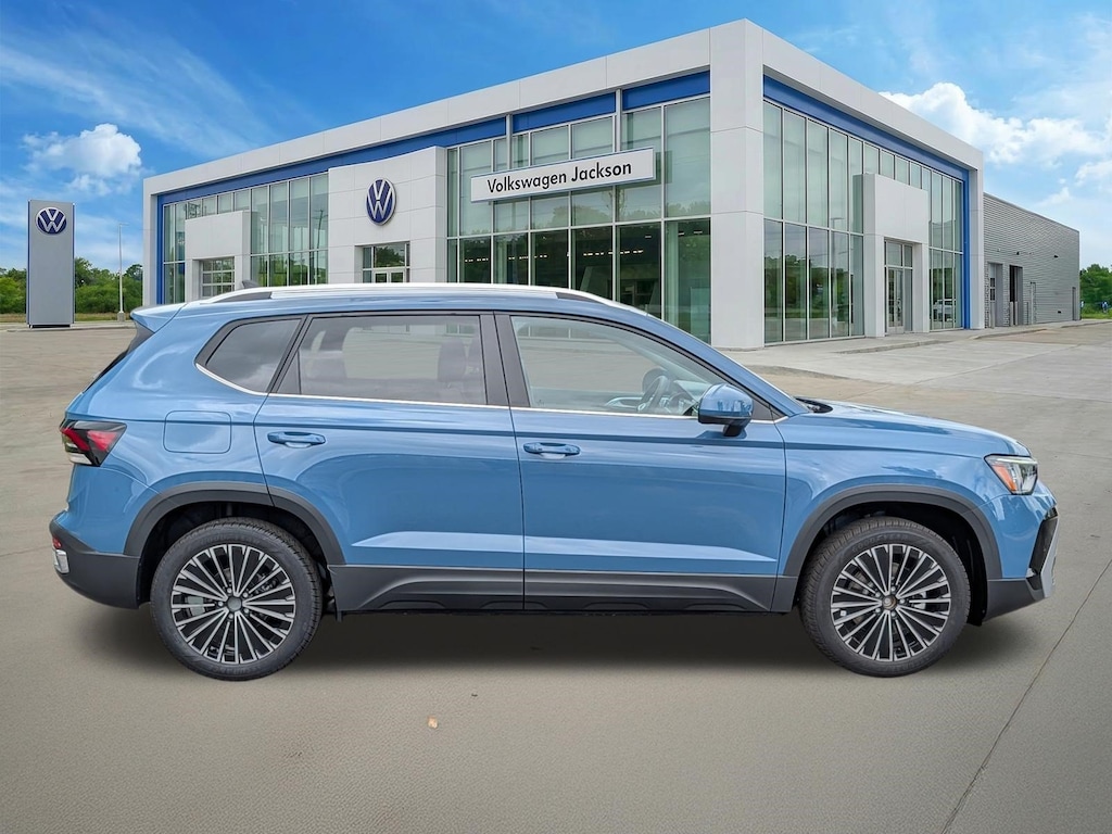 New 2026 Volkswagen Taos 1.5T SE SUV