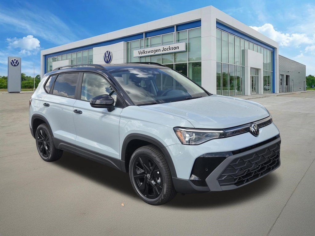New 2026 Volkswagen Taos 1.5T SE Black SUV