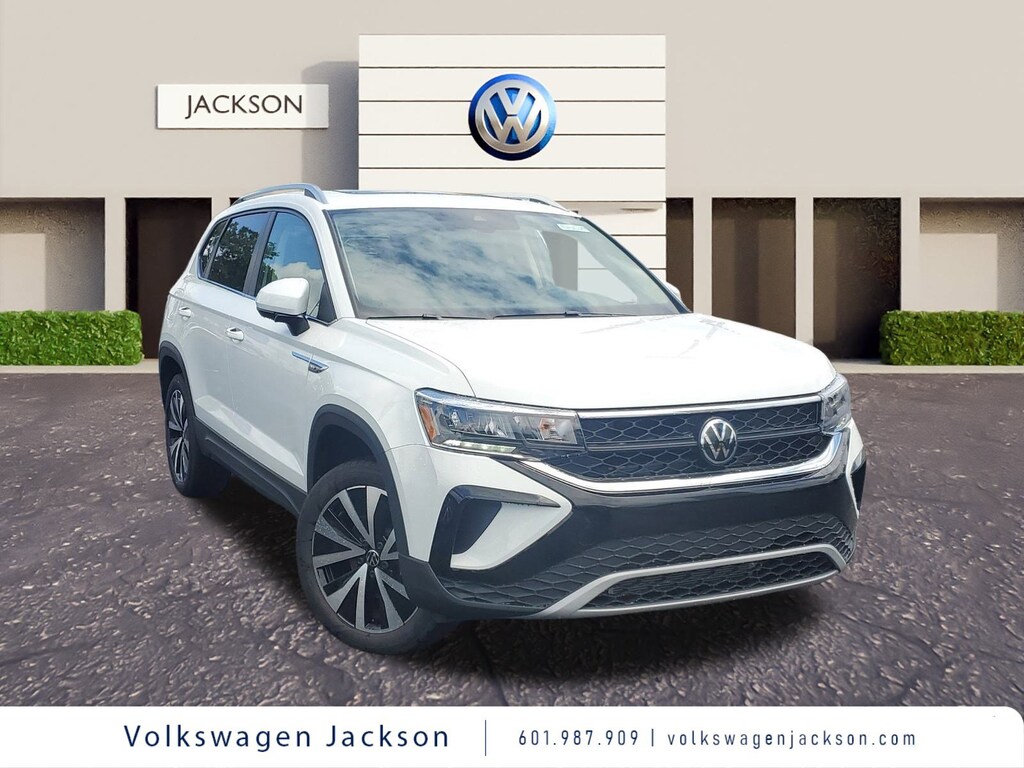 New 2024 Volkswagen Taos 1.5T SE SUV