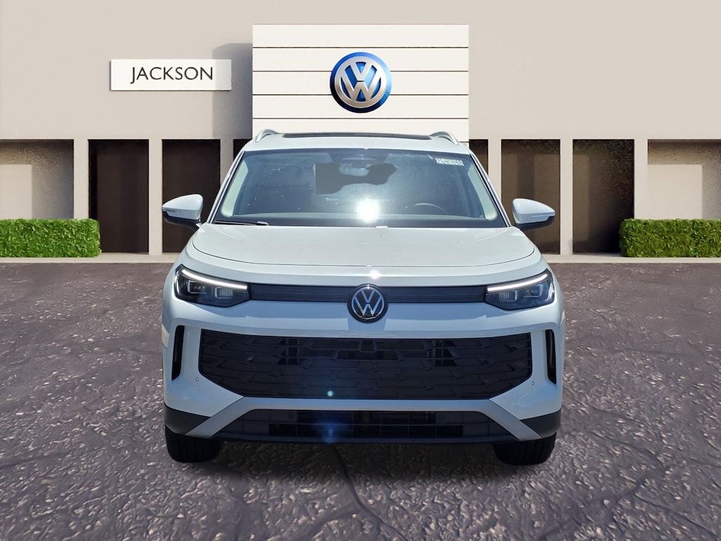 New 2026 Volkswagen Tiguan 2.0T SE SUV