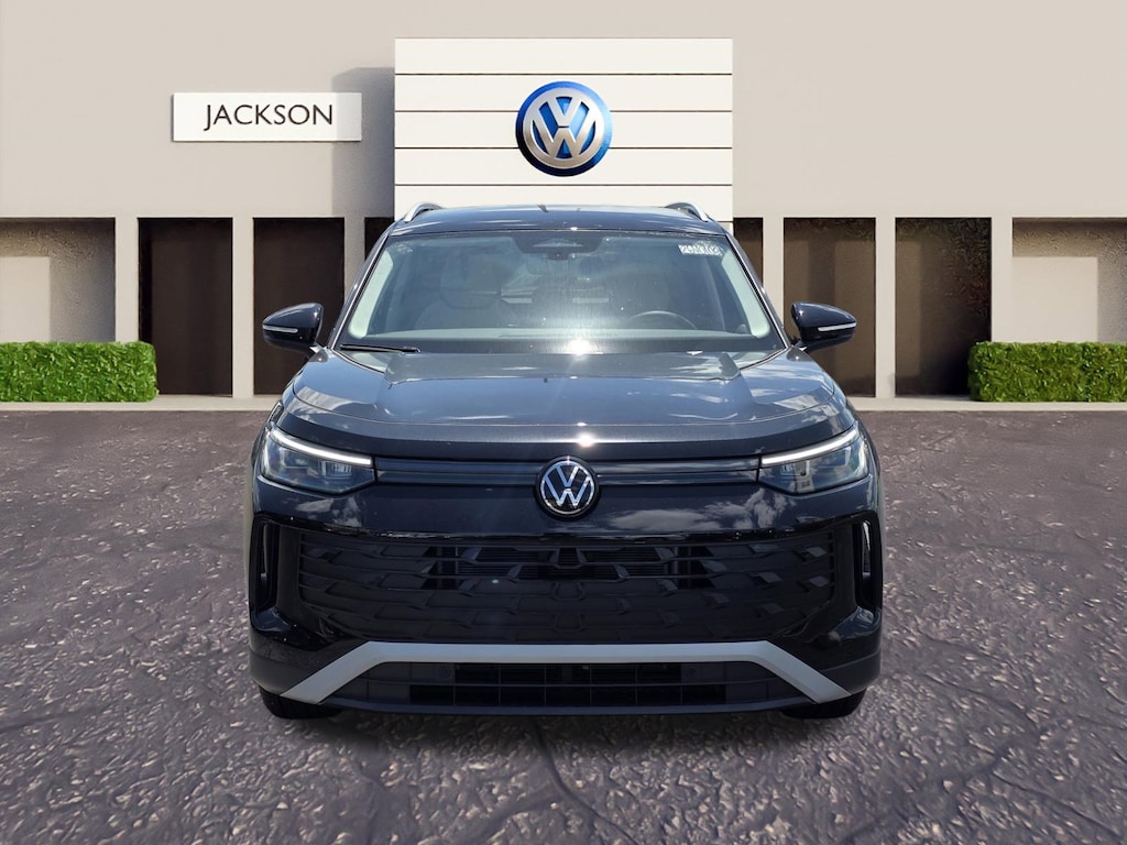 New 2026 Volkswagen Tiguan 2.0T SE SUV