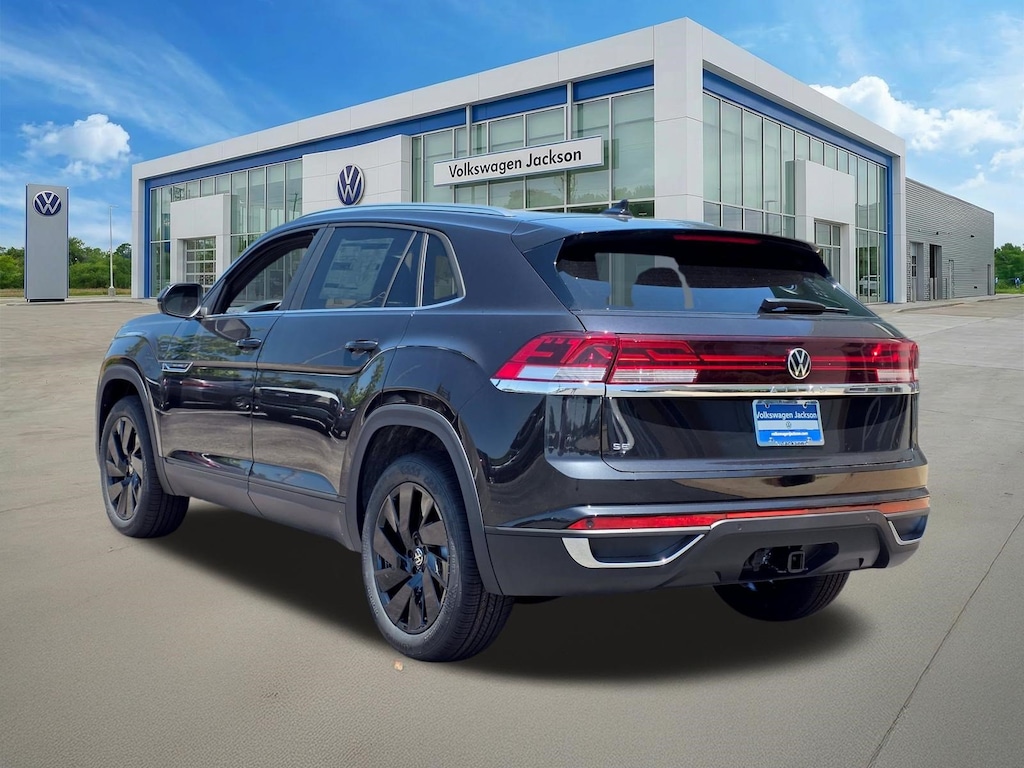 New 2026 Volkswagen Atlas Cross Sport SE w/Technology SUV