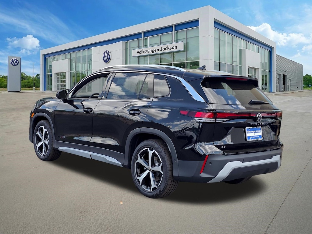 New 2026 Volkswagen Tiguan 2.0T SE SUV