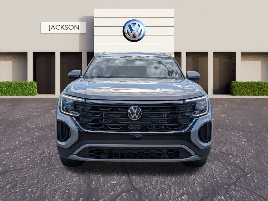 New 2026 Volkswagen Atlas Cross Sport 2.0T SE w/Technology SUV