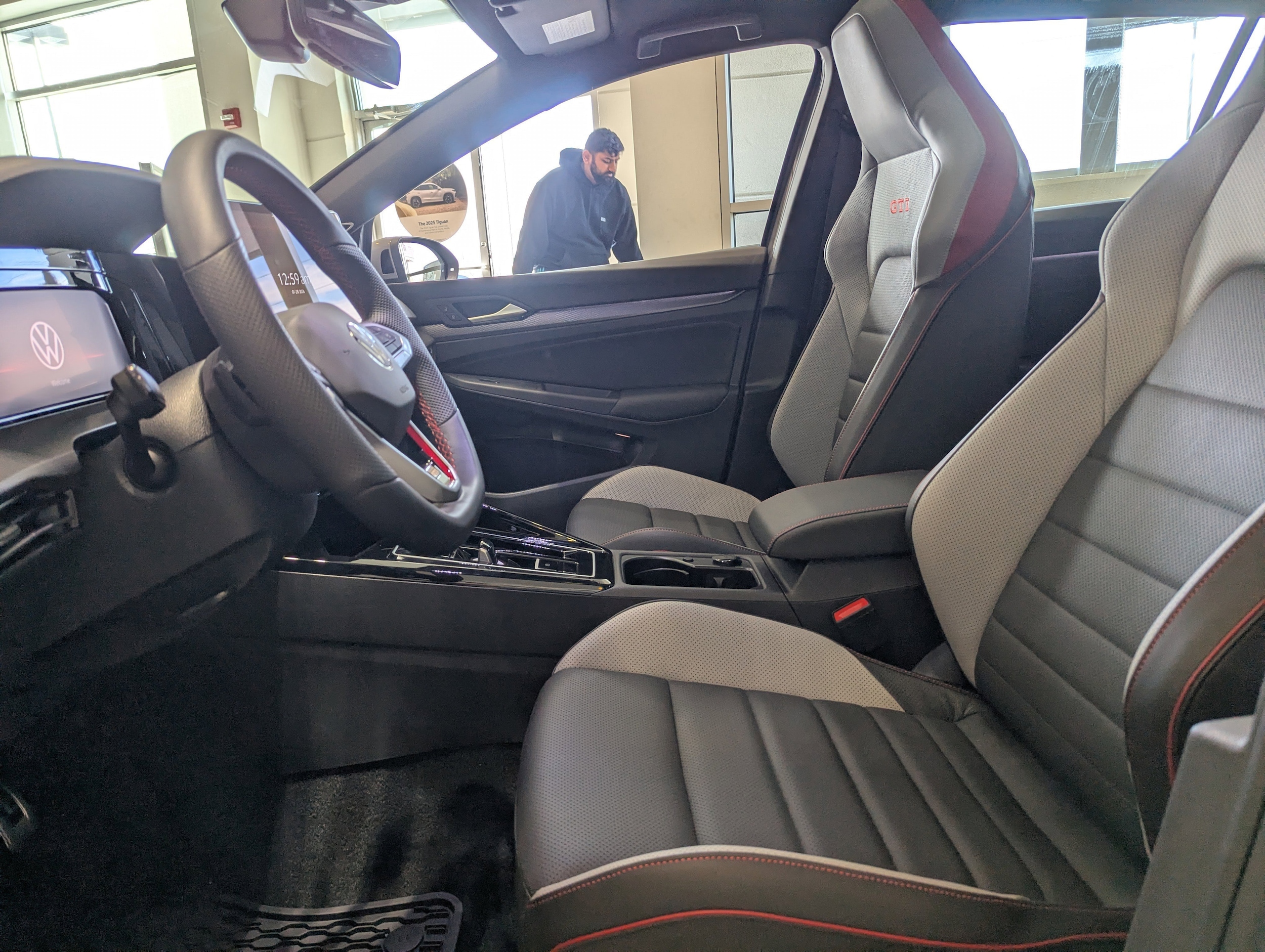 2026 Volkswagen Golf GTI SE - Photo 9