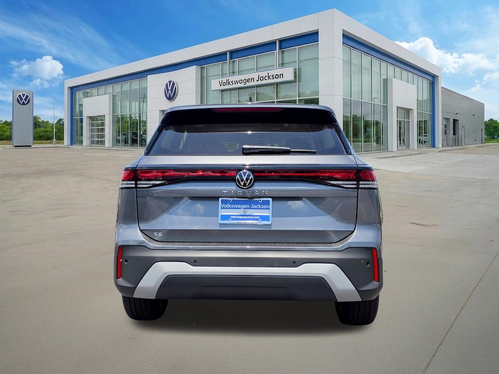 New 2026 Volkswagen Tiguan 2.0T SE SUV