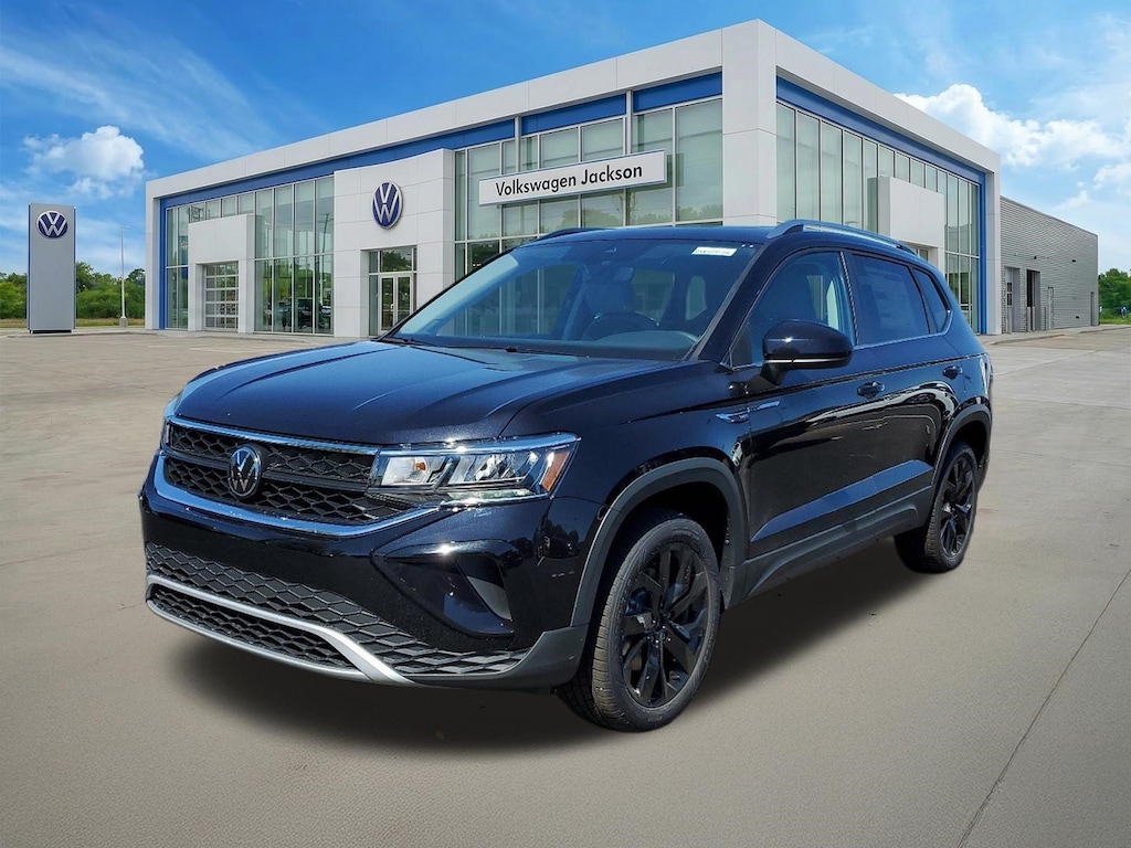 New 2024 Volkswagen Taos 1.5T SE SUV