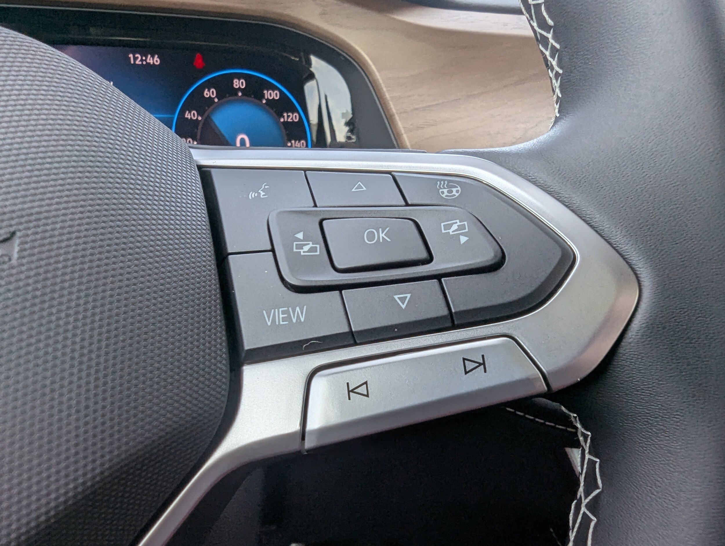 2026 Volkswagen Atlas SE w/Tech - Photo 22