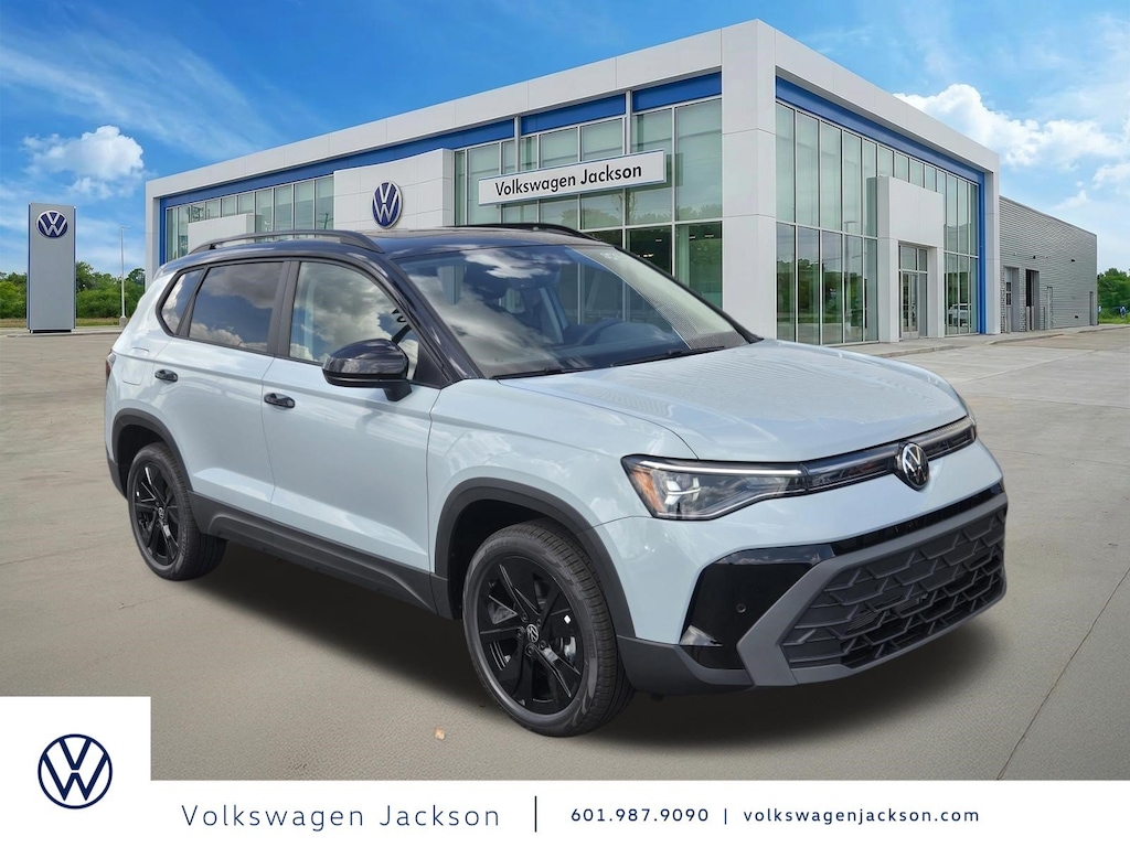 New 2026 Volkswagen Taos 1.5T SE Black SUV