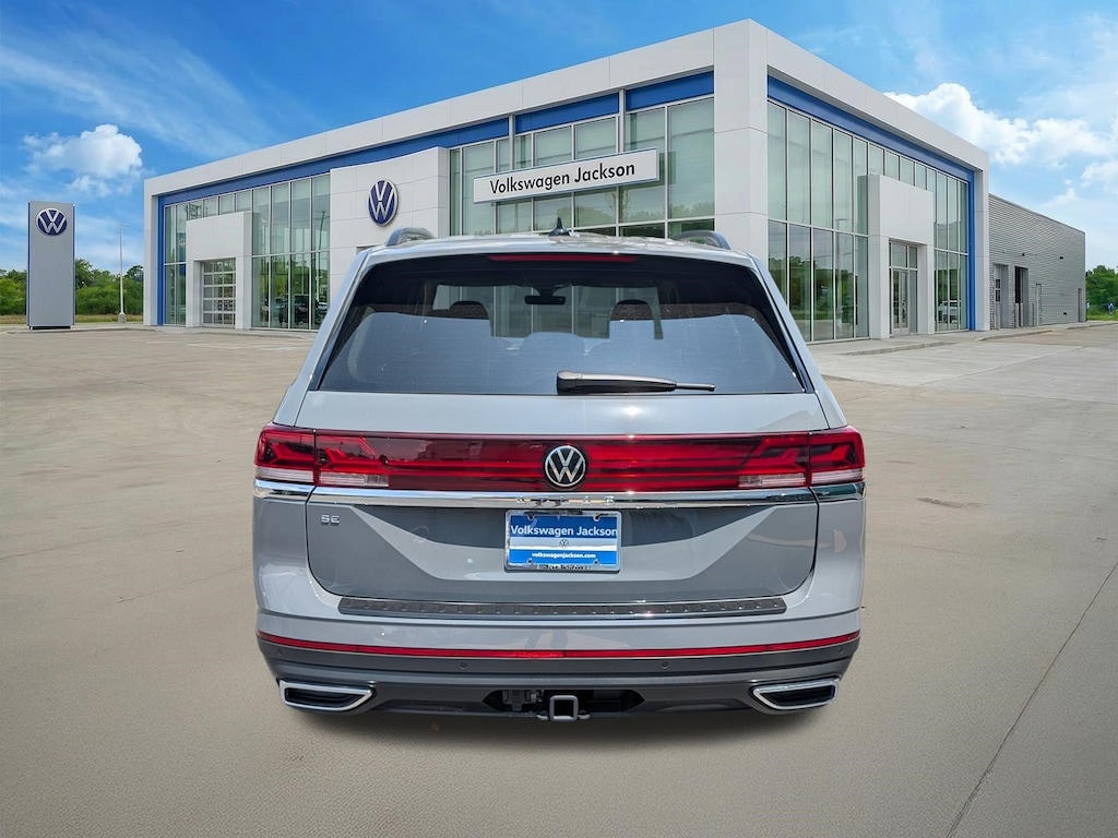 New 2026 Volkswagen Atlas SE w/Technology SUV