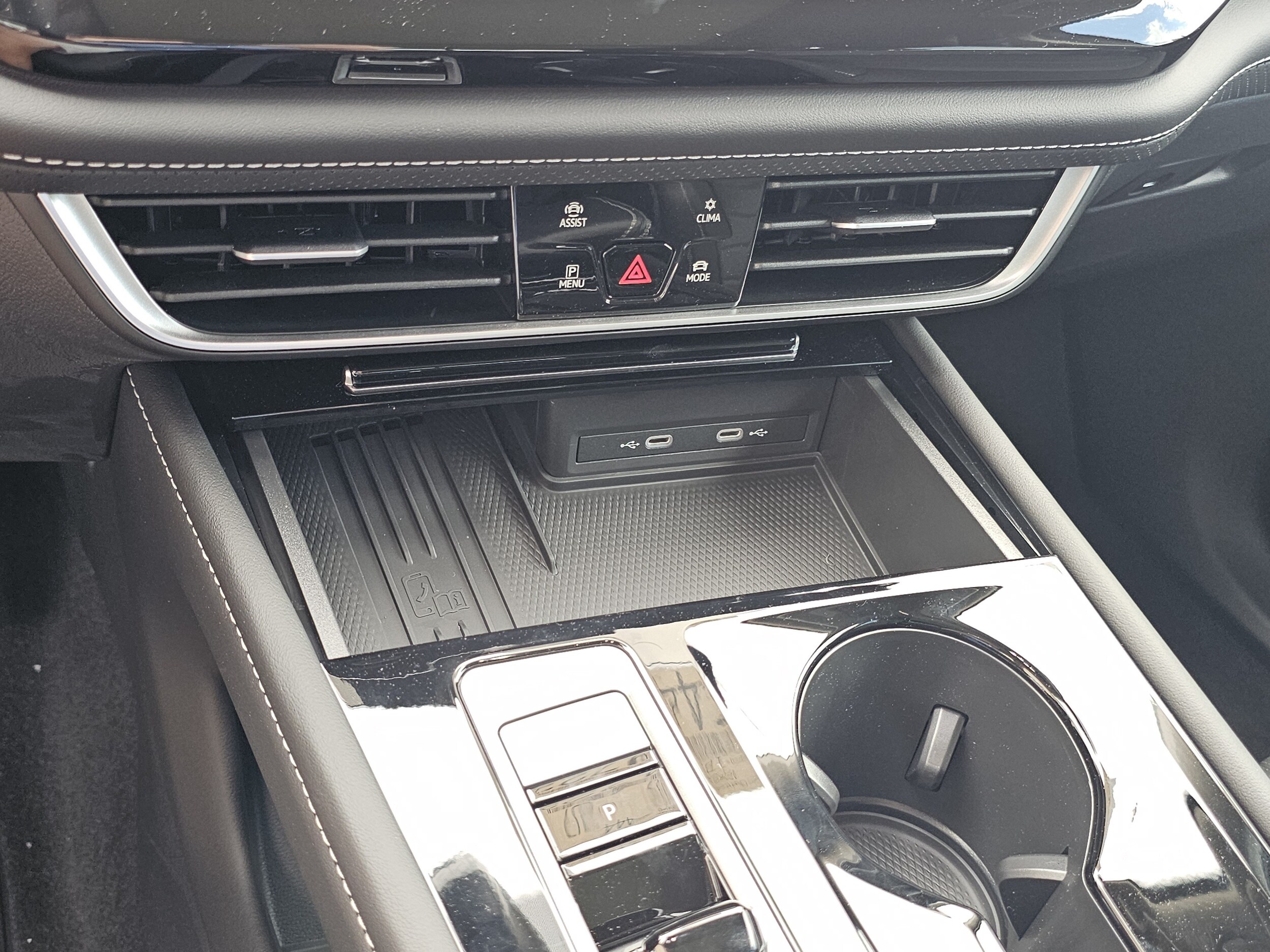 2025 Volkswagen Atlas SEL - Photo 20