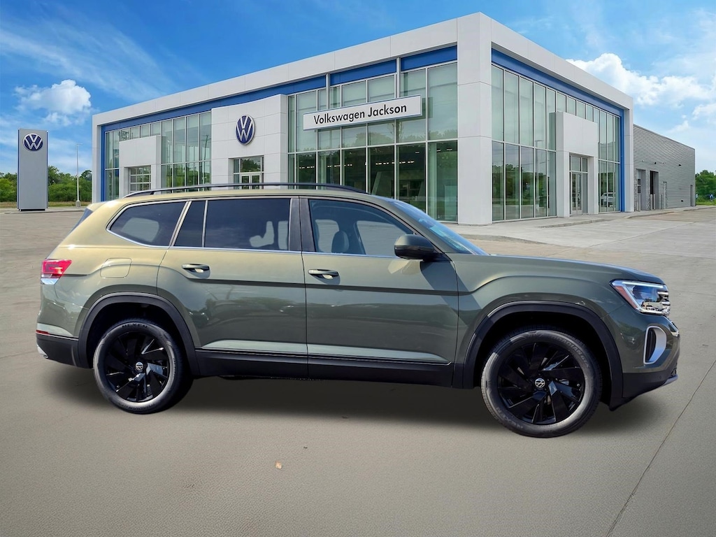 New 2026 Volkswagen Atlas SE w/Technology SUV