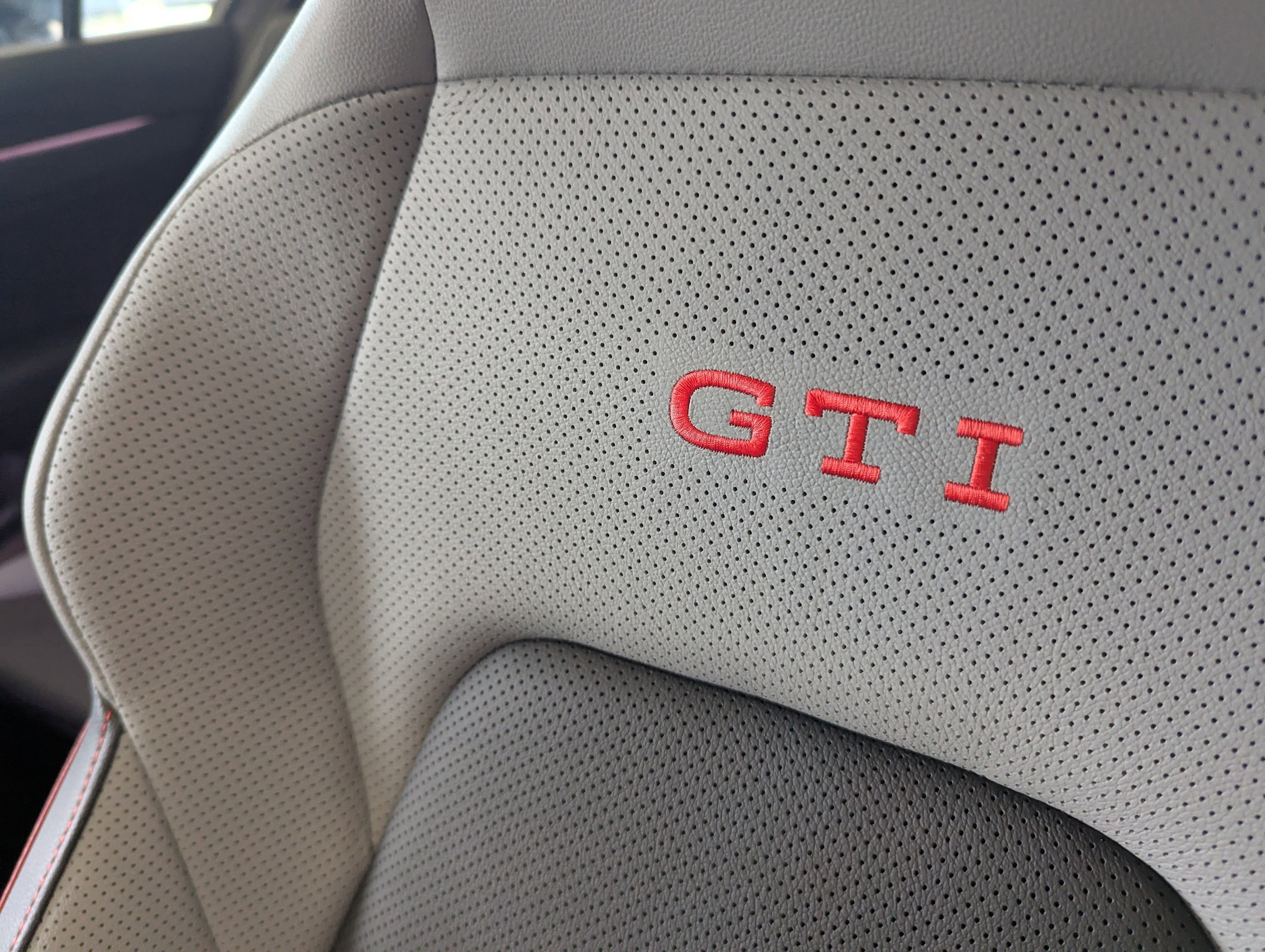 2026 Volkswagen Golf GTI SE - Photo 11