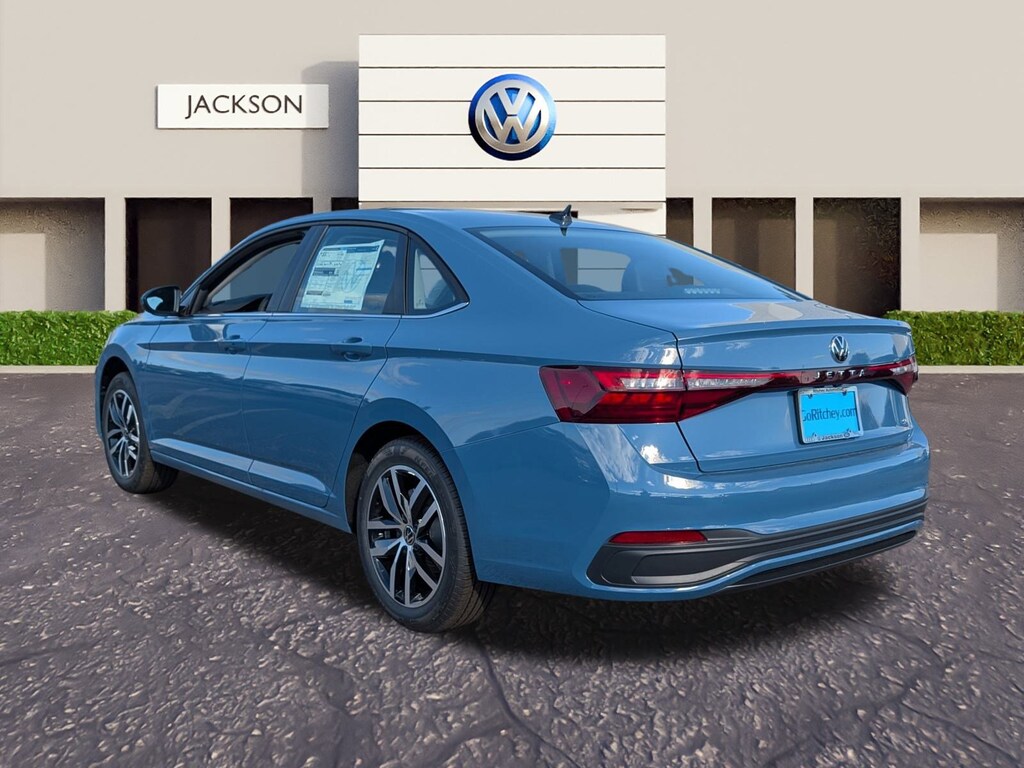New 2025 Volkswagen Jetta 1.5T SE Sedan