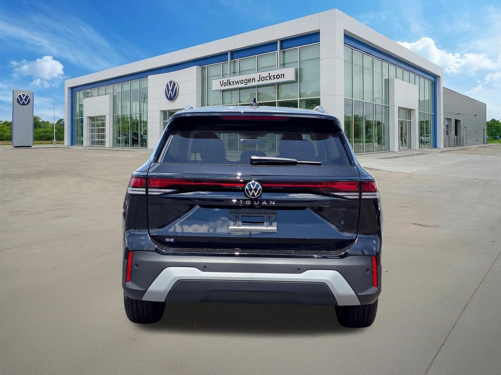 2026 Volkswagen Tiguan SE - Photo 6
