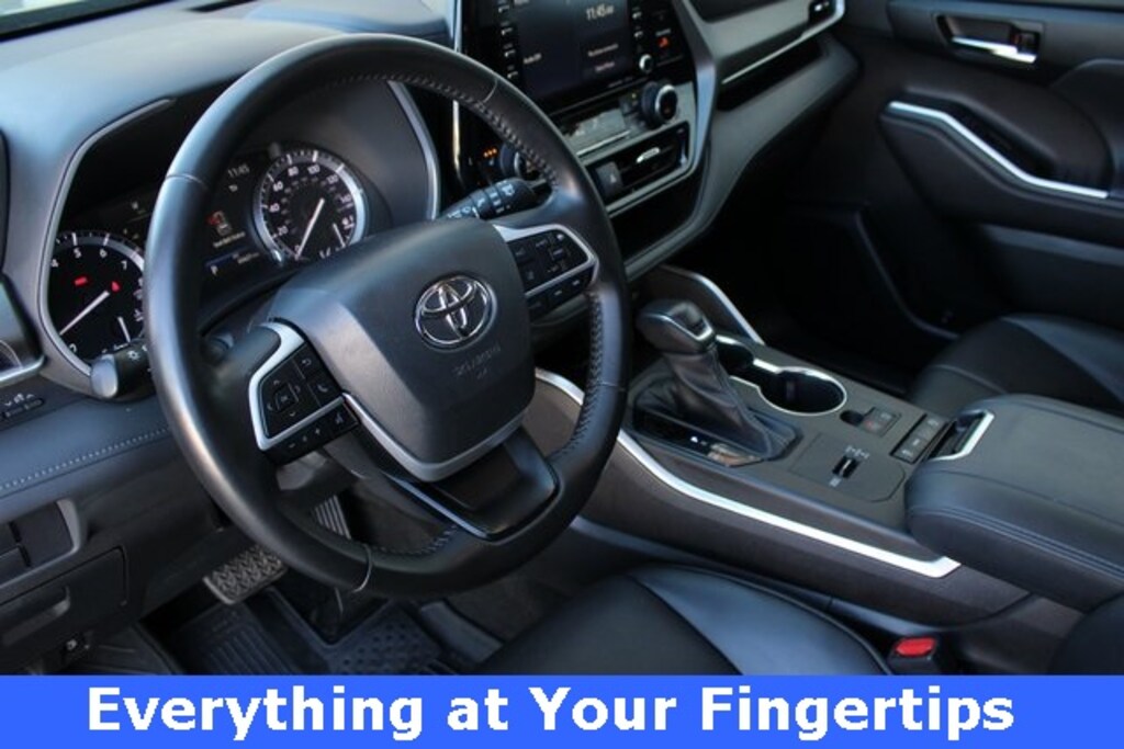 Used 2022 Toyota Highlander XLE SUV