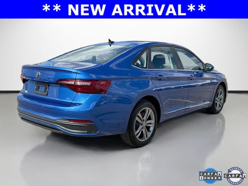Used 2024 Volkswagen Jetta 1.5T SE Sedan