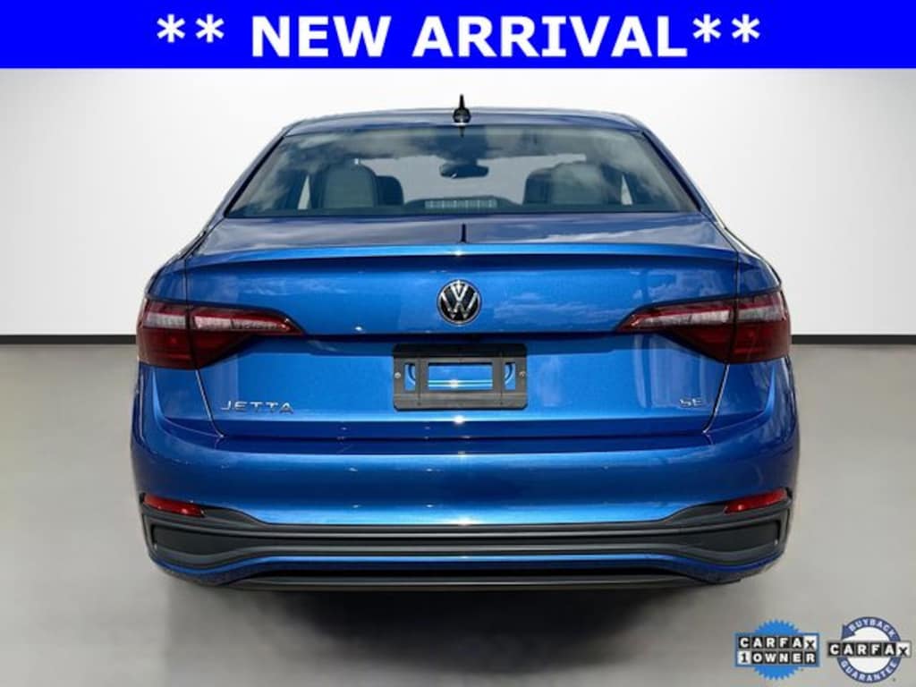 Used 2024 Volkswagen Jetta 1.5T SE Sedan