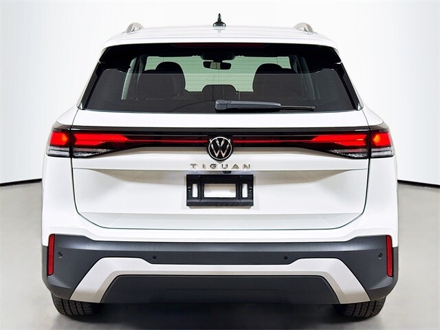 2025 Volkswagen Tiguan S photo 4