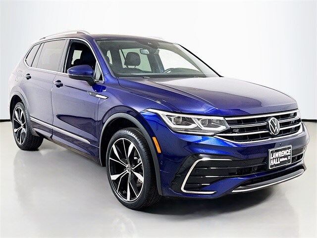 2023 Volkswagen Tiguan SEL R-Line Black photo 3