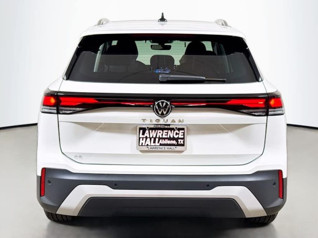 New 2026 Volkswagen Tiguan 2.0T SE SUV