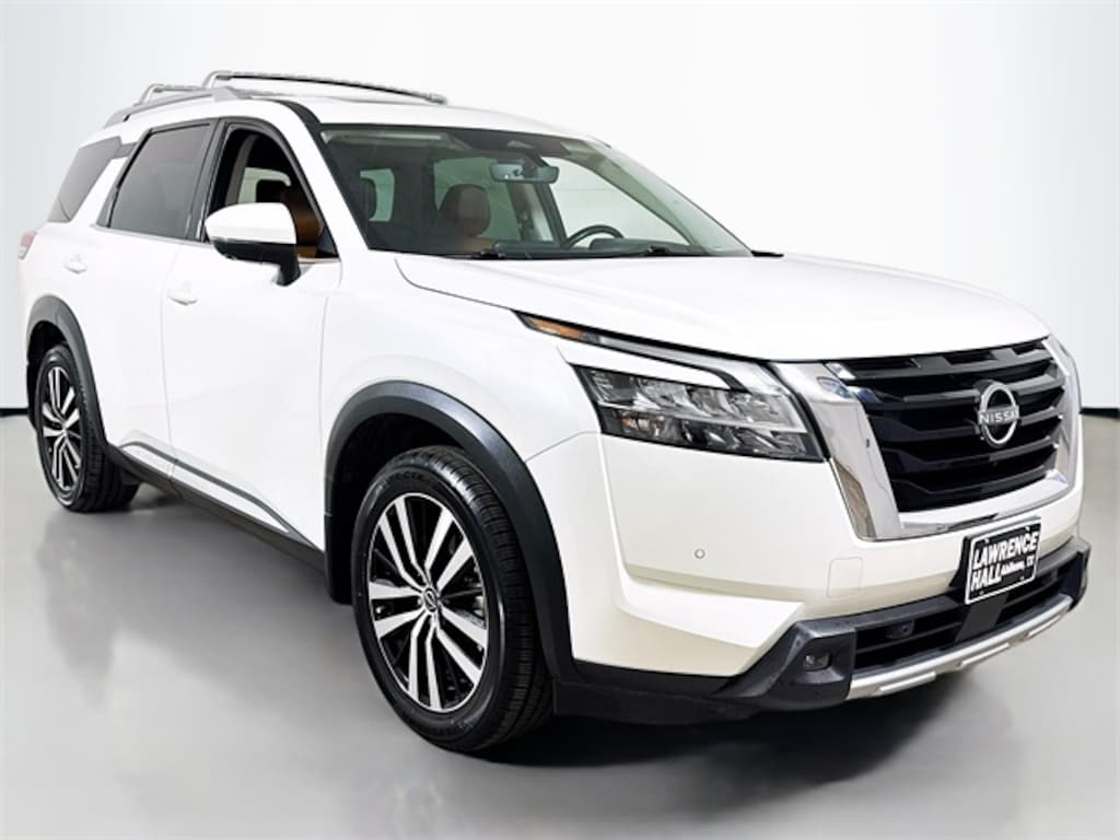 Used 2023 Nissan Pathfinder Platinum SUV