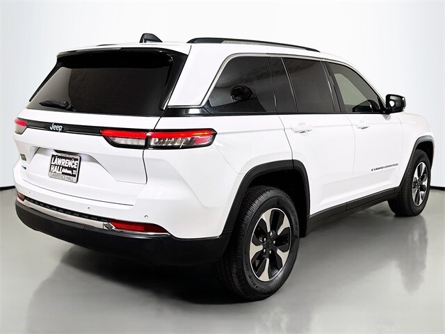 2024 Jeep Cherokee 4xe Base photo 4