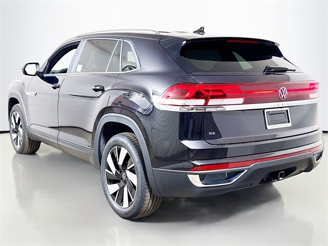 2025 Volkswagen Atlas Cross Sport SE Technology photo 3